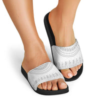 Niue White Sunday Slide Sandals Tapu Fanau Ia Puakenikeni Hiapo Pattern - Polynesian Pride