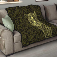 New Zealand Skull Darts Quilt Aotearoa Maori Chest Tattoo Stylized Gold - Polynesian Pride