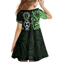 Green Aotearoa Family Matching Mermaid Dress and Hawaiian Shirt Taniko Motifs With Paua Shell Kowhaiwhai LT14 - Polynesian Pride