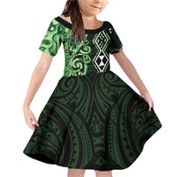 Green Aotearoa Family Matching Off Shoulder Short Dress and Hawaiian Shirt Taniko Motifs With Paua Shell Kowhaiwhai LT14 Daughter's Dress Green - Polynesian Pride