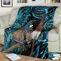 New Zealand Tui Bird Taiaha Blanket Maori Weapon Paua Shell Mix Silver Fern