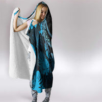 Blue Hawaii Kukui Nut Lei Hooded Blanket Hawaiian Pattern Monstera Tropical Vibes - Polynesian Pride