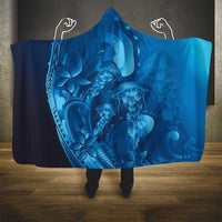 Blue Gradient Polynesia Jellyfish Hooded Blanket Plumeria Polynesian Tattoo Glowing Vibes