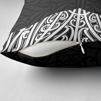 Black New Zealand Puhoro Maori Tattoo Pillow Cover