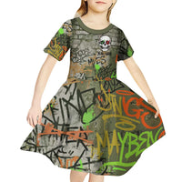 Yeah Nah Graffiti Skull New Zealand Slang Kid Short Sleeve Dress Kiwi Grunge Brick Wall and Bold Urban Street Art TS04 - Polynesian Pride