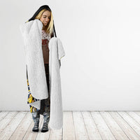Aotearoa Ngati Raukawa Hooded Blanket Maori Tribal Yellow And Navy Paua Shell Pattern DT05 - Polynesian Pride