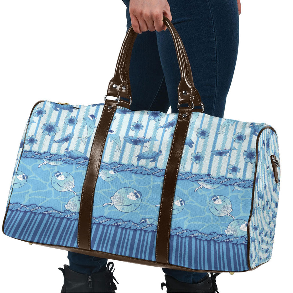 Hawaii Christmas In July Travel Bag Sky Blue Mele Kalikimaka Sea Animals