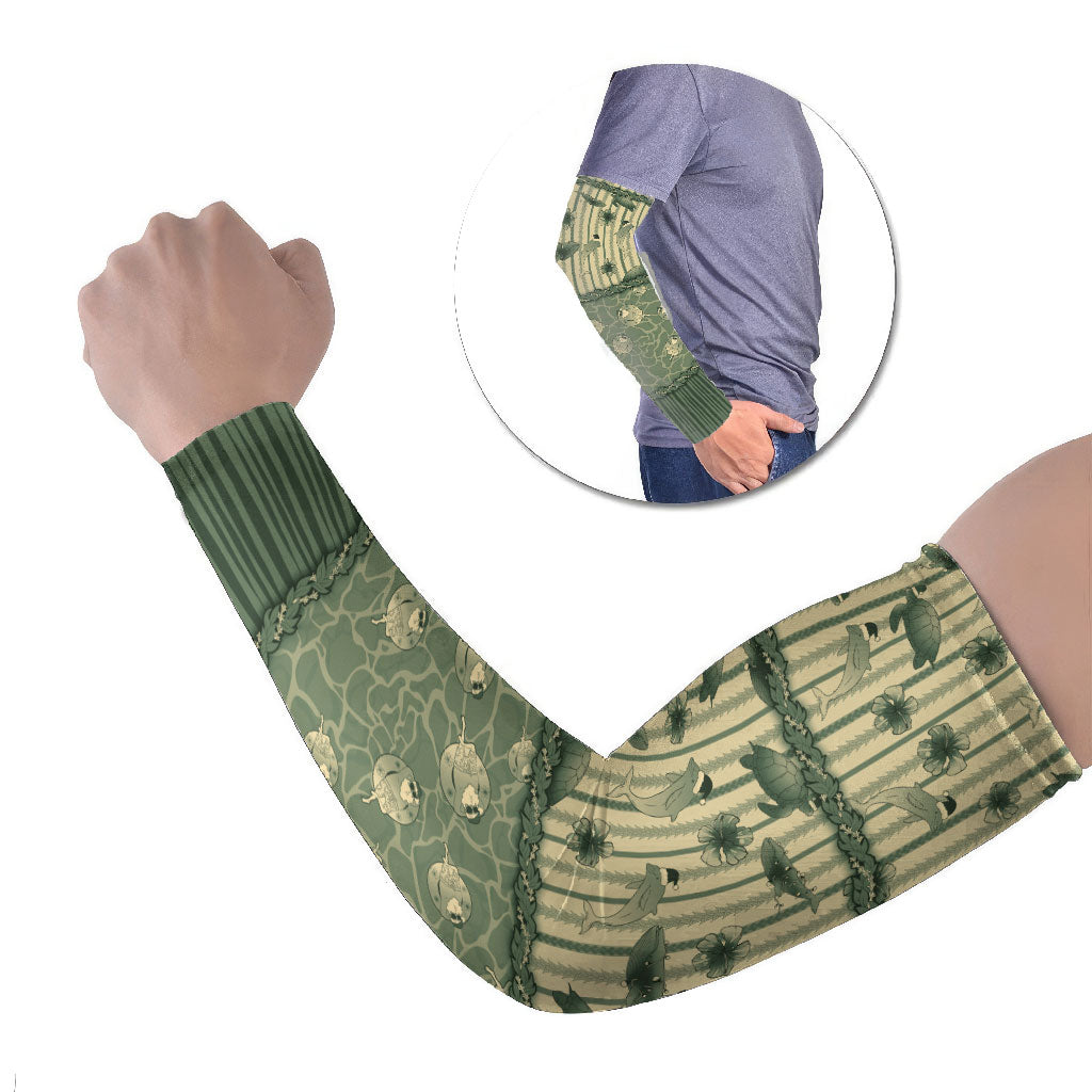 Hawaii Christmas In July Arm Sleeves Olive Green Mele Kalikimaka Sea Animals
