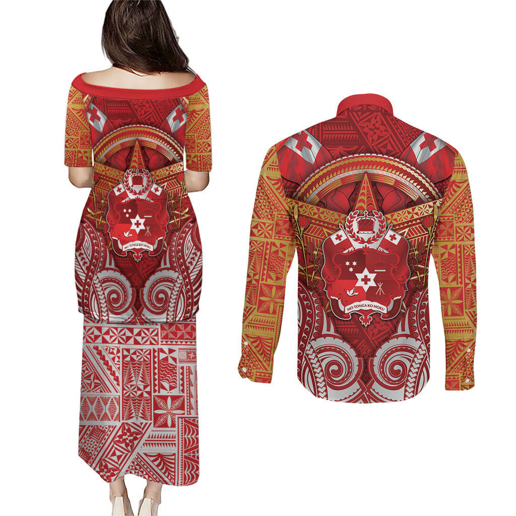 Tonga King's Birthday Couples Matching Puletasi and Long Sleeve Button Shirt Gold Royal Crown Tribal Patterns DT05 - Polynesian Pride