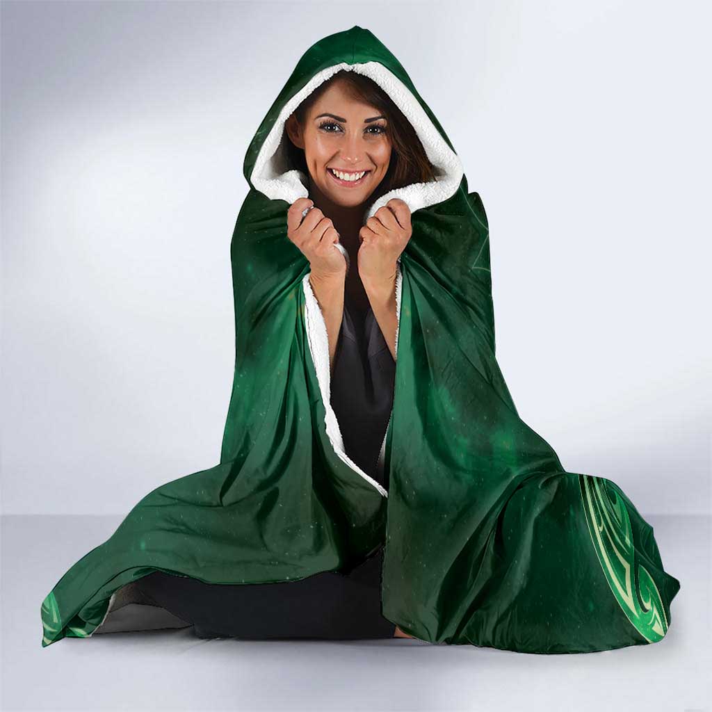 New Zealand Matariki Hooded Blanket Maori Tui Bird Green Galaxy
