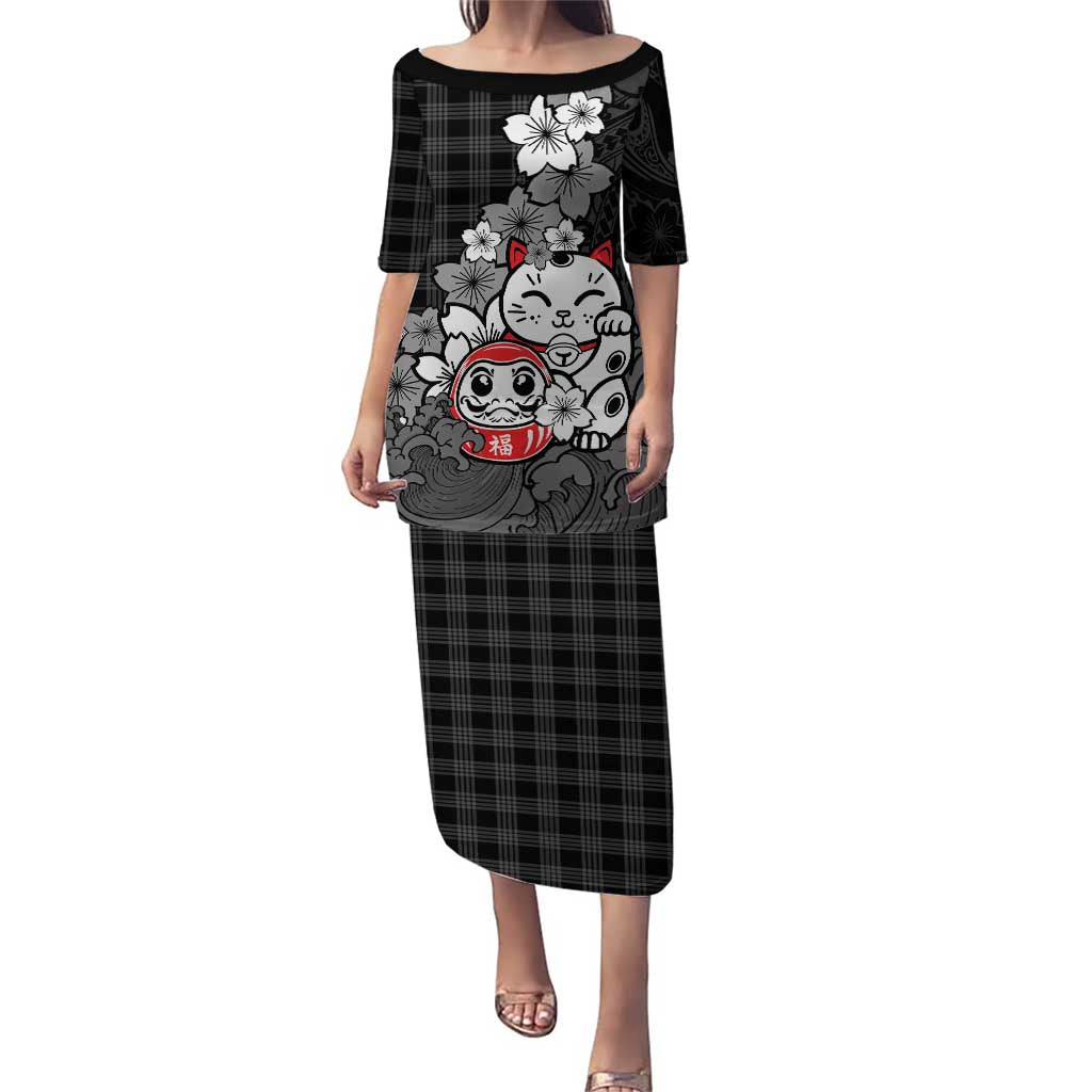 Black Palaka Hawaiian And Japanese Family Matching Puletasi and Hawaiian Shirt Maneki Neko And Sakura Bloom DT05 Mom's Dress Black - Polynesian Pride