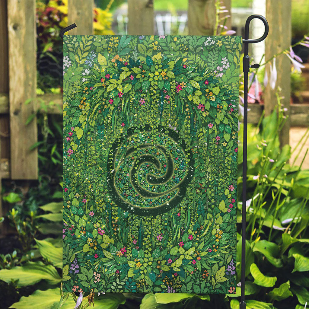 Polynesia Mother Nature Garden Flag Glowing Heart Spiral Tropical Vine Floral DT05 Garden Flag Green - Polynesian Pride