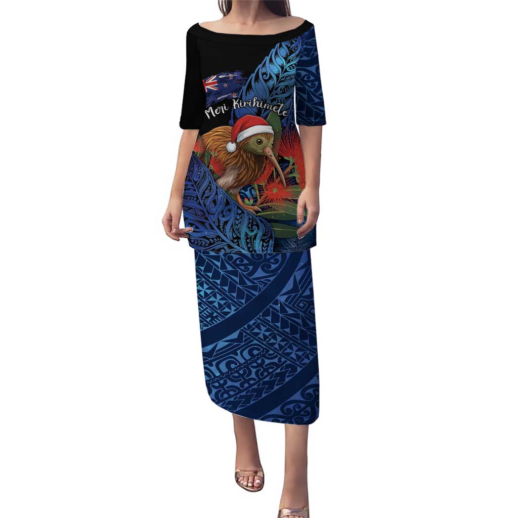 Personalised New Zealand Christmas Puletasi Santa Kiwi Bird With Pohutukawa Flowers - Polynesian Pride