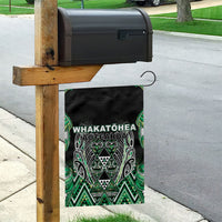 Aotearoa Whakatohea Garden Flag Maori Tribal Green Abalone Paua Shell Pattern DT05 - Polynesian Pride