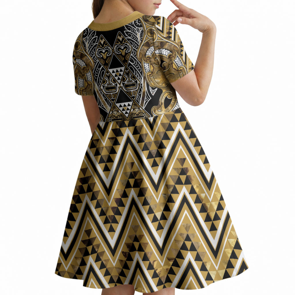 Aotearoa Waikato Tainui Kid Short Sleeve Dress Maori Light Gold Tribal Paua Shell Pattern DT05 - Polynesian Pride