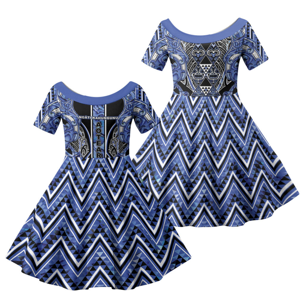 Aotearoa Ngati Kahungunu Family Matching Off Shoulder Maxi Dress and Hawaiian Shirt Maori Tribal Blue Paua Shell Pattern DT05 Daughter's Dress Blue - Polynesian Pride