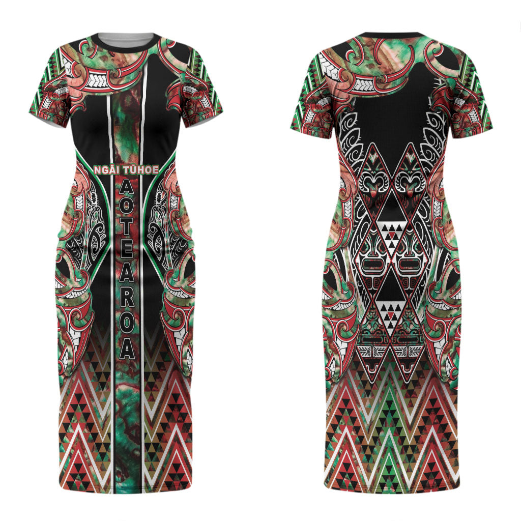 Aotearoa Ngai Tuhoe Couples Matching Short Sleeve Bodycon Dress and Long Sleeve Button Shirt Maori Tribal Red And Green Paua Shell Pattern DT05 - Polynesian Pride
