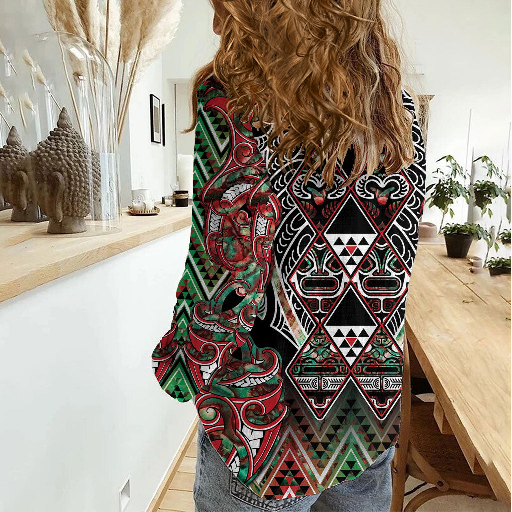 Aotearoa Ngai Tuhoe Women Casual Shirt Maori Tribal Red And Green Paua Shell Pattern DT05 - Polynesian Pride