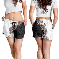 Hawaii Grayscale Hibiscus Flowers Shorts for Women Polynesian Pattern Half Black White Version - Polynesian Pride