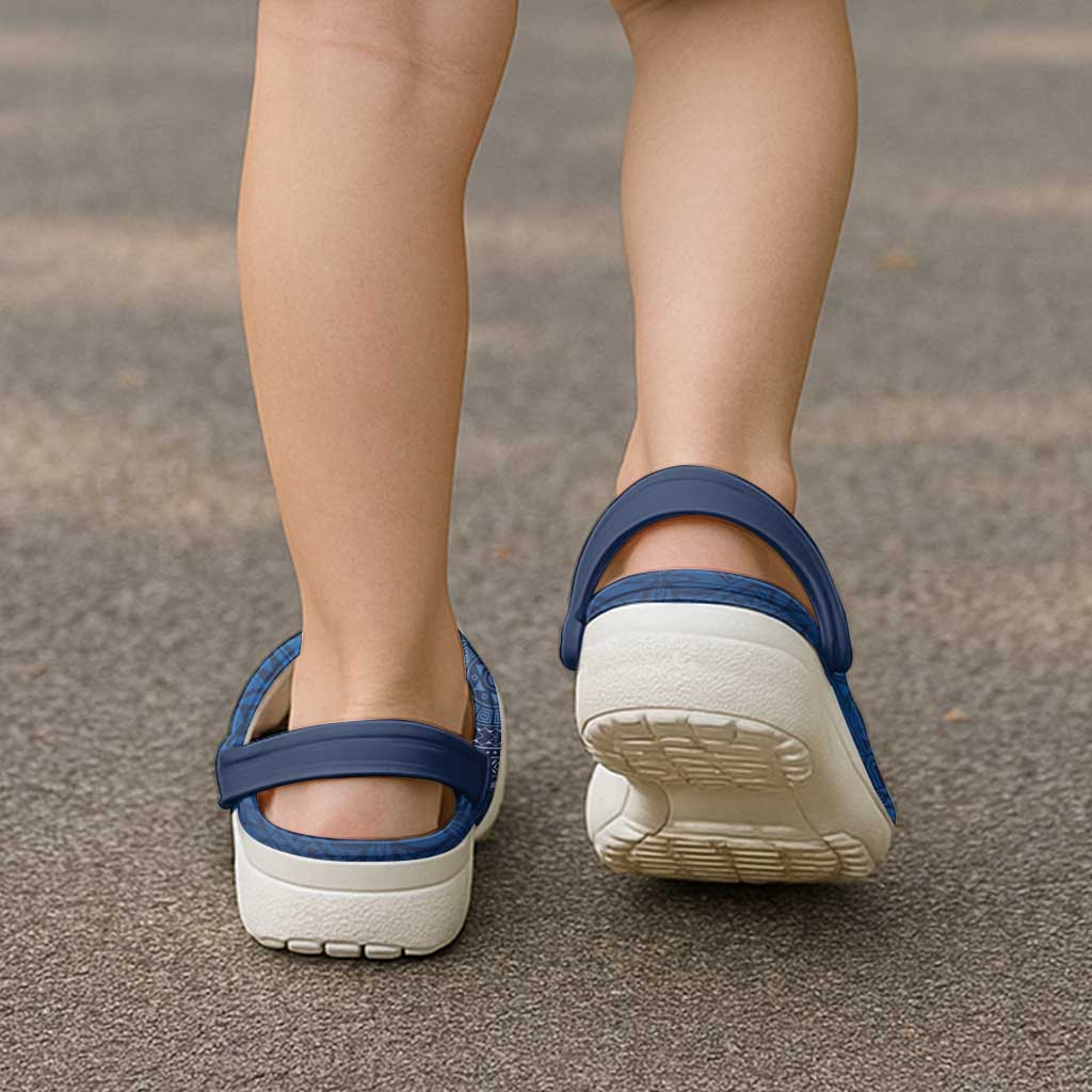 Hawaii Tapa Pattern With Navy Hibiscus Clogs Shoes - Polynesian Pride