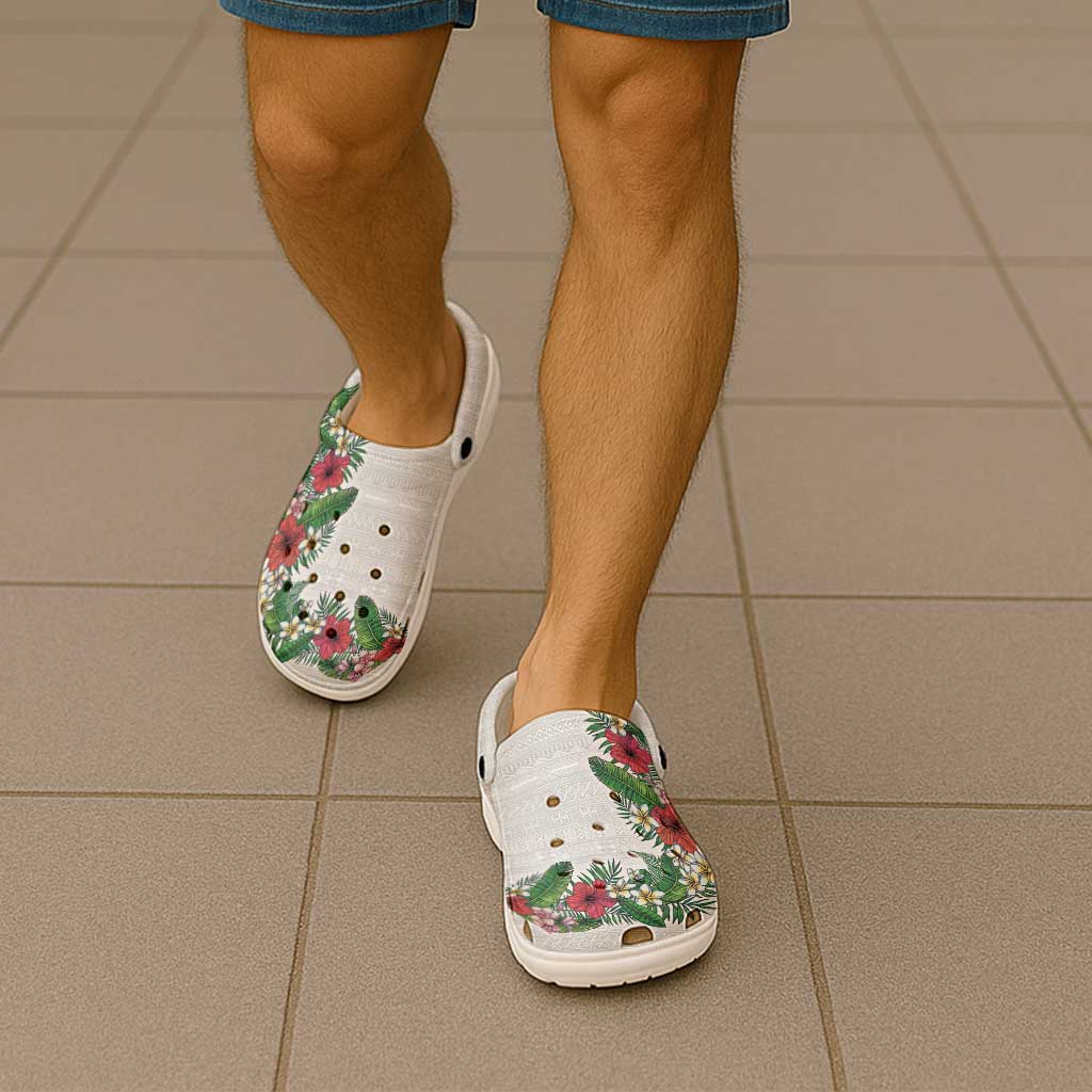 Hawaii Tropical Flowers and Leaves Clogs Shoes Tapa Pattern White Mode