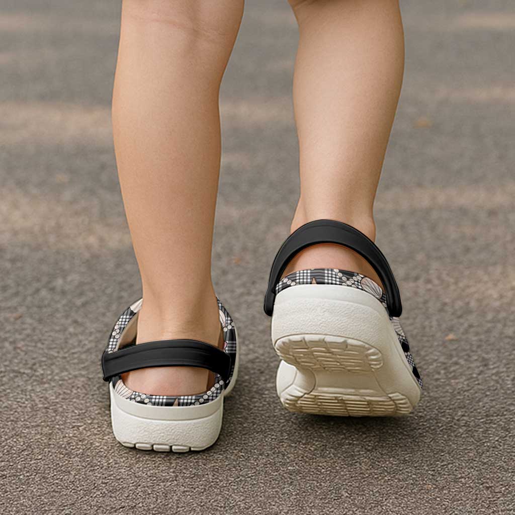 Hawaiian Ocean Seashells Clogs Shoes Black Palaka Pattern