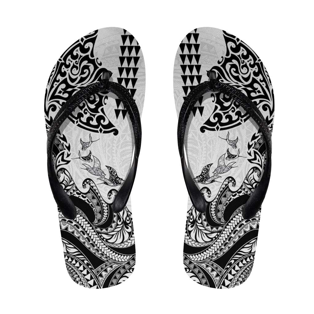 Hawaiian Tribal Manta Ray Flip Flops Kakau Tattoo and Polynesian Art Motif Pattern LT03 Multicolor - Polynesian Pride