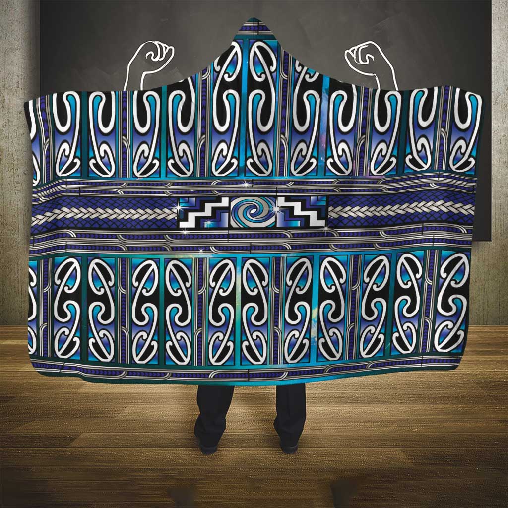 Maori Matariki Hooded Blanket Blue Galaxy Aesthetic Koru Art