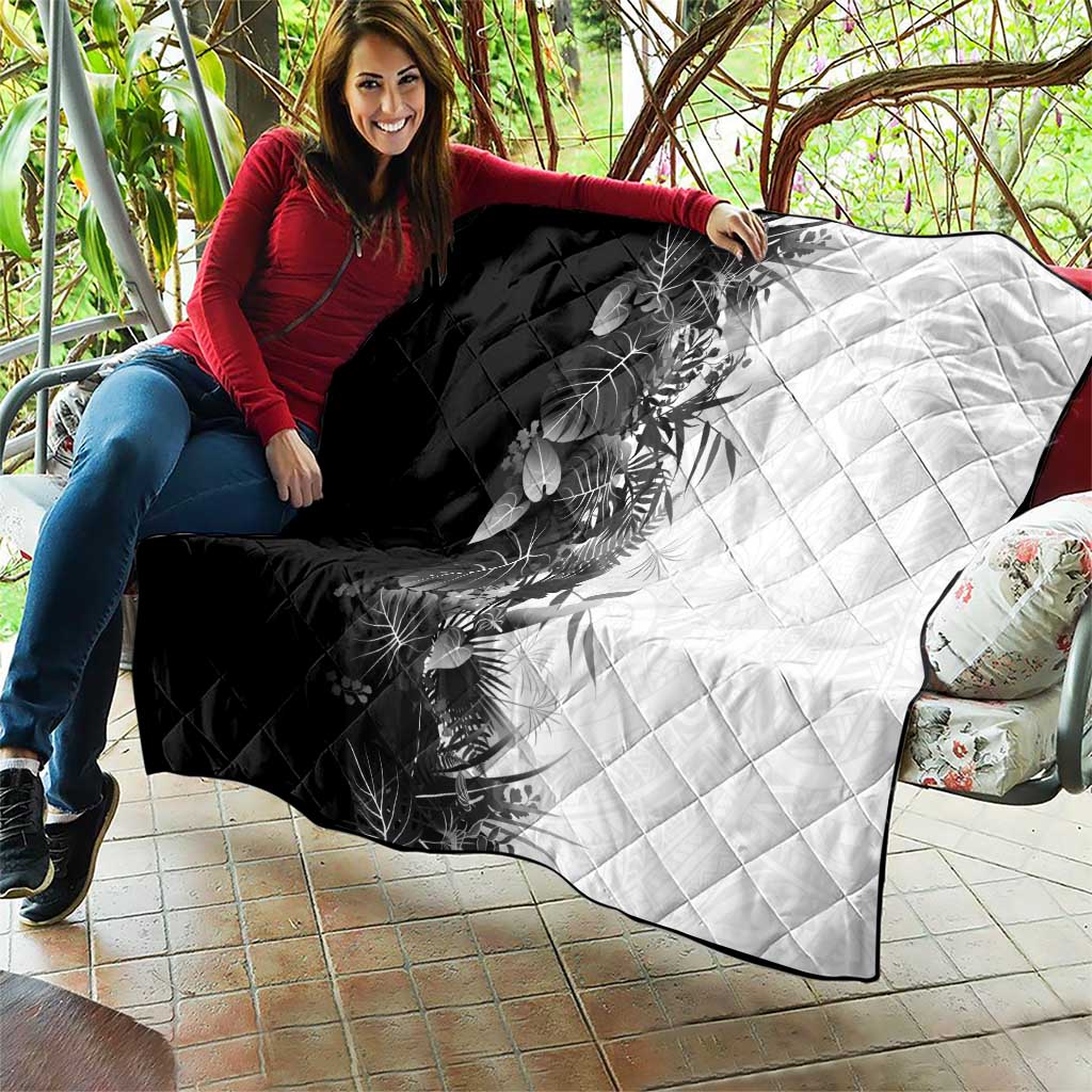 Hawaii Tropical Plant Monochrome Quilt Vibrant Polynesian Pattern