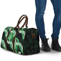 Puakenikeni Maile Lei Travel Bag Frangipani Green Tropical Leaves