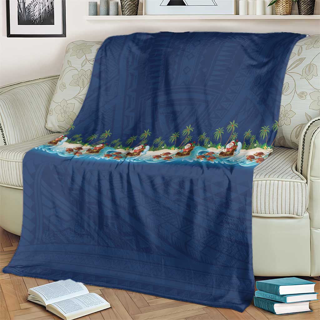 Hawaii Santa Riding Sea Turtle Blanket Mele Kalikimaka Polynesian Pattern - Polynesian Pride