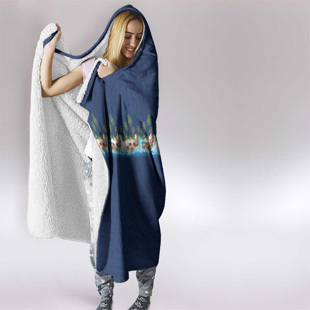 Hawaii Santa Riding Sea Turtle Hooded Blanket Mele Kalikimaka Polynesian Pattern - Polynesian Pride