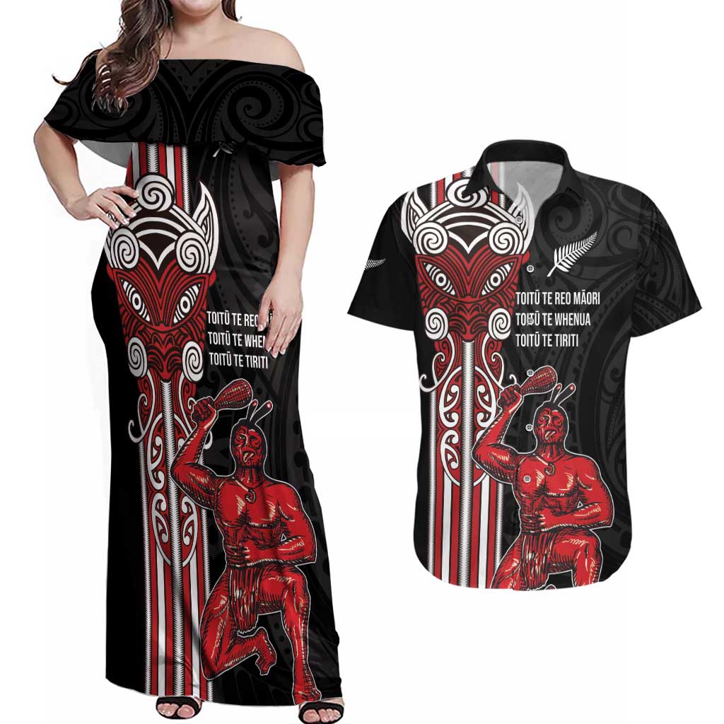 Toitu Te Reo Maori Toitu Te Whenua Toitu Te Tiriti Couples Matching Off Shoulder Maxi Dress and Hawaiian Shirt Maori Warrior New Zealand LT01 Black - Polynesian Pride
