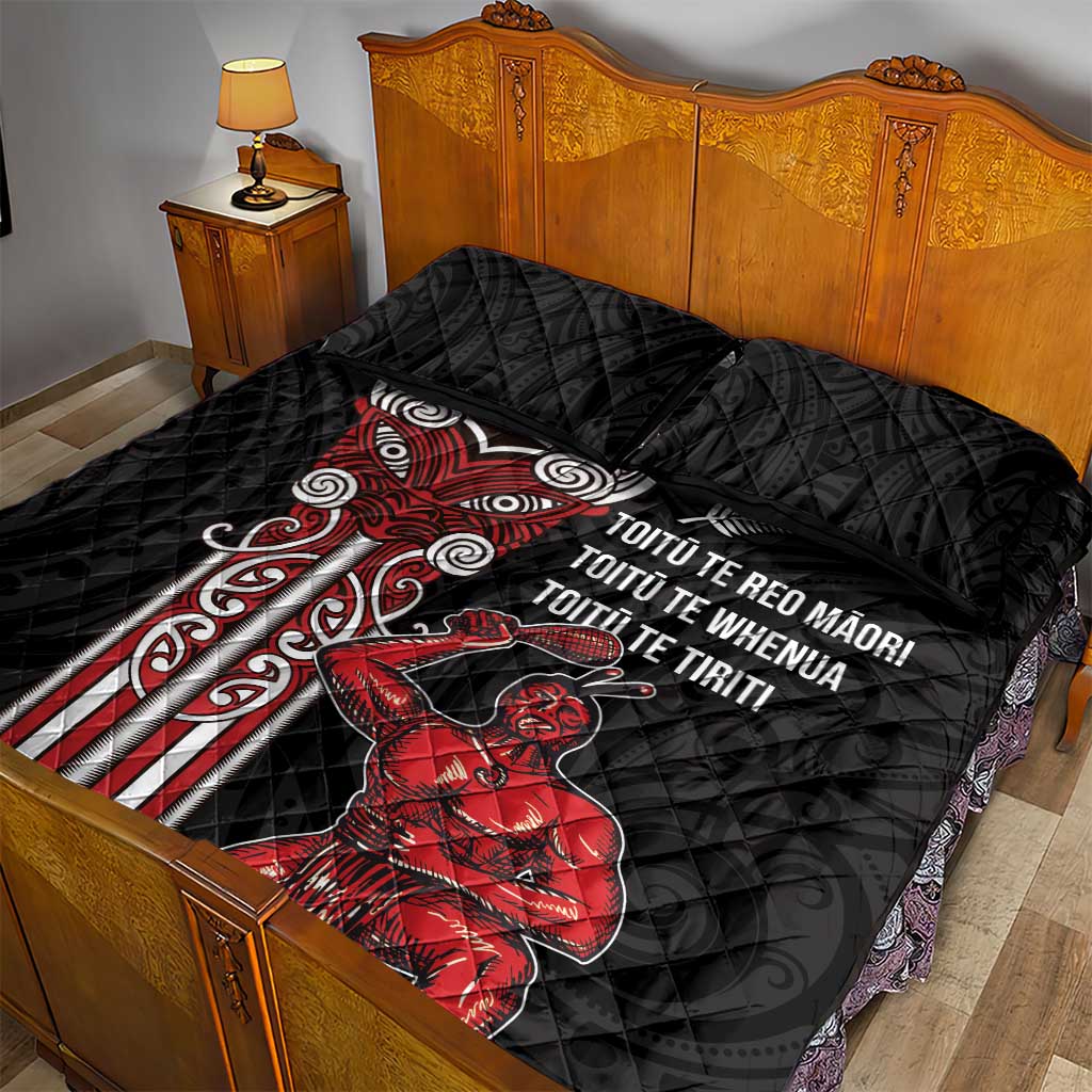 Toitu Te Reo Maori Toitu Te Whenua Toitu Te Tiriti Quilt Bed Set Maori Warrior New Zealand LT01 - Polynesian Pride