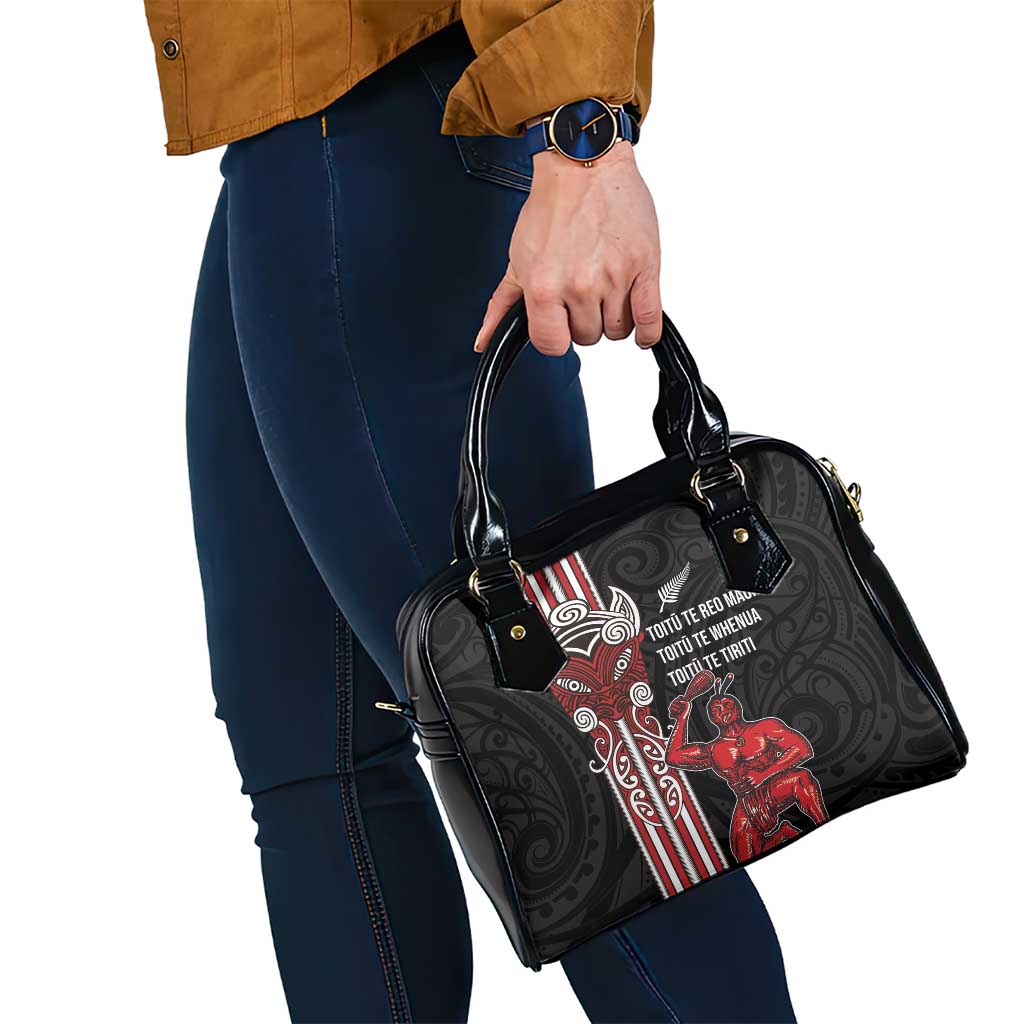 Toitu Te Reo Maori Toitu Te Whenua Toitu Te Tiriti Shoulder Handbag Maori Warrior New Zealand LT01 - Polynesian Pride