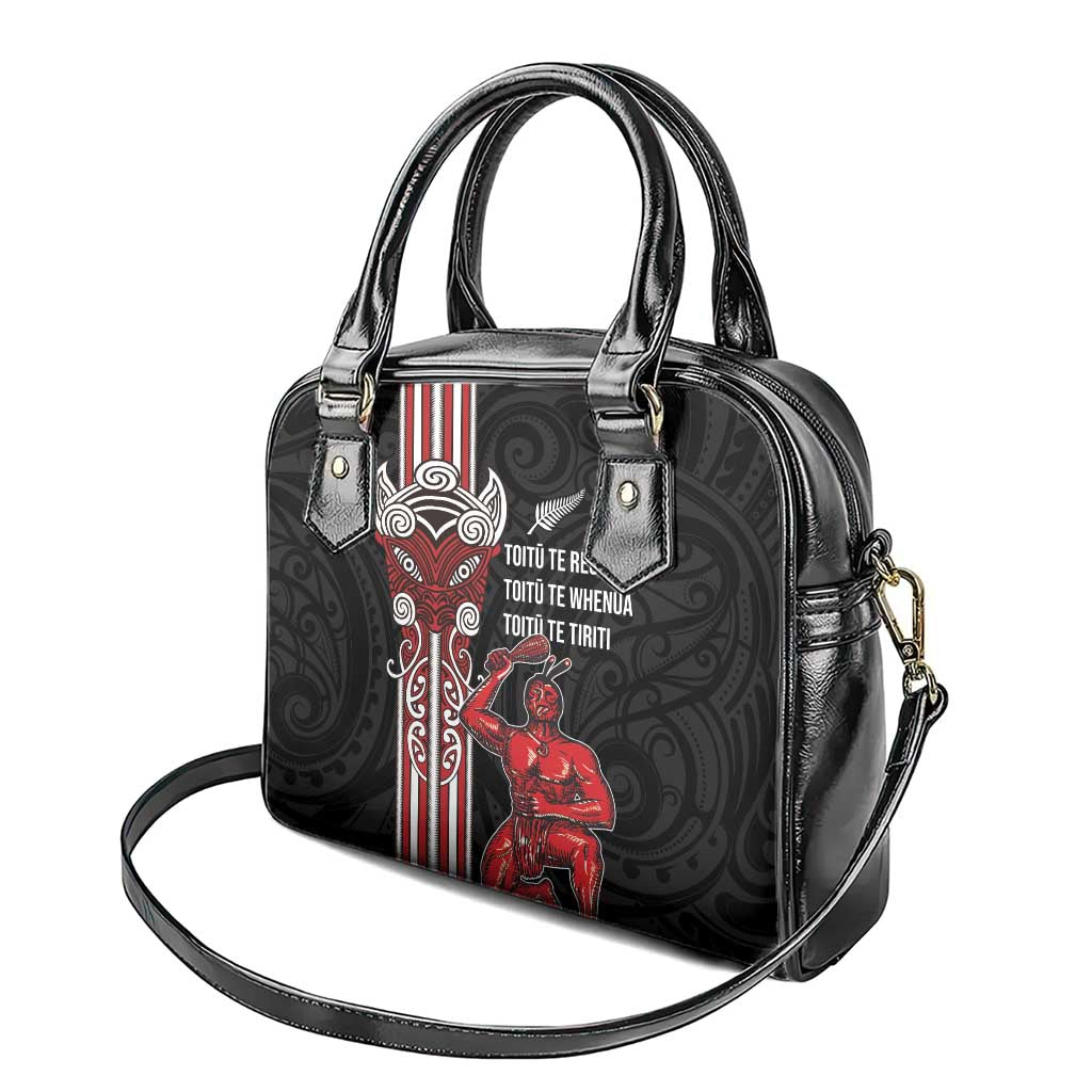 Toitu Te Reo Maori Toitu Te Whenua Toitu Te Tiriti Shoulder Handbag Maori Warrior New Zealand LT01 - Polynesian Pride