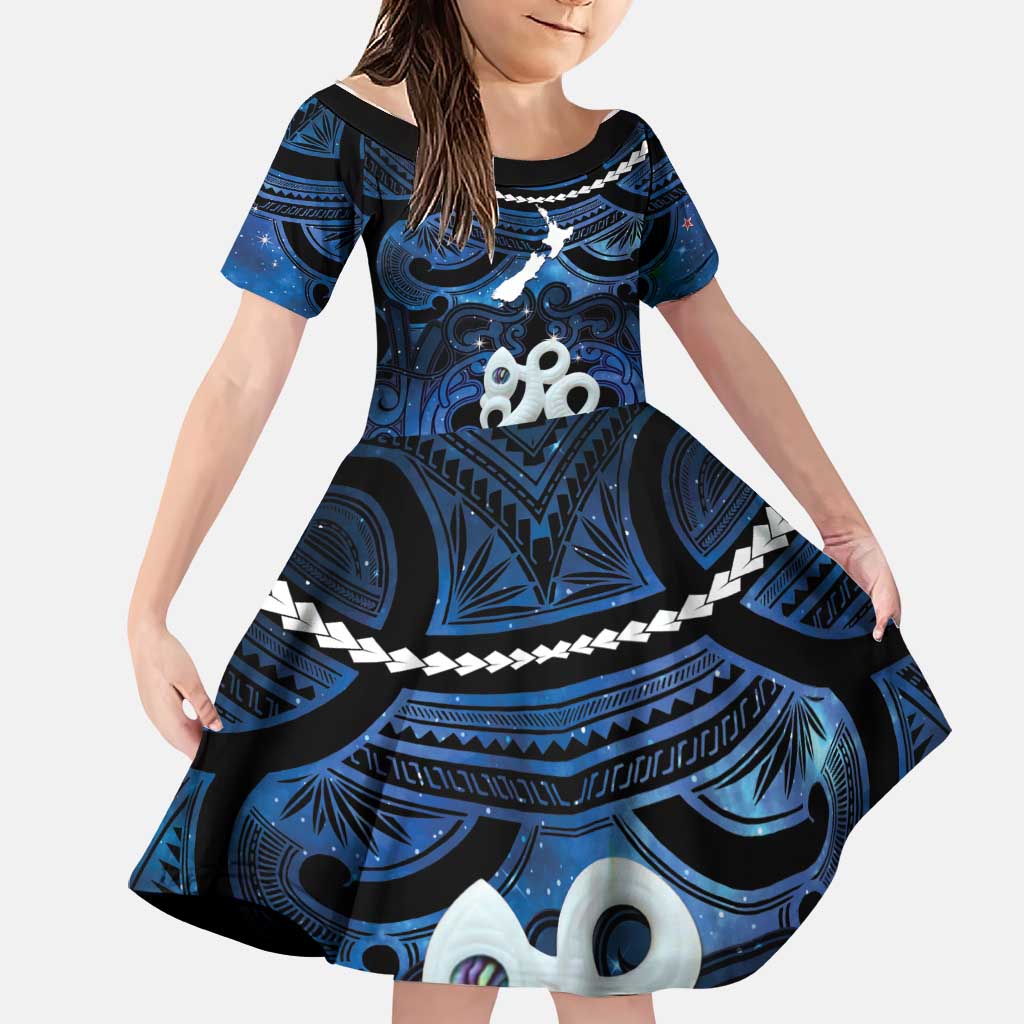 Personalized Maori Matariki Manaia Family Matching Mermaid Dress and Hawaiian Shirt Maori Kowhaiwhai Pattern Galaxy LT01 Daughter's Dress Blue - Polynesian Pride