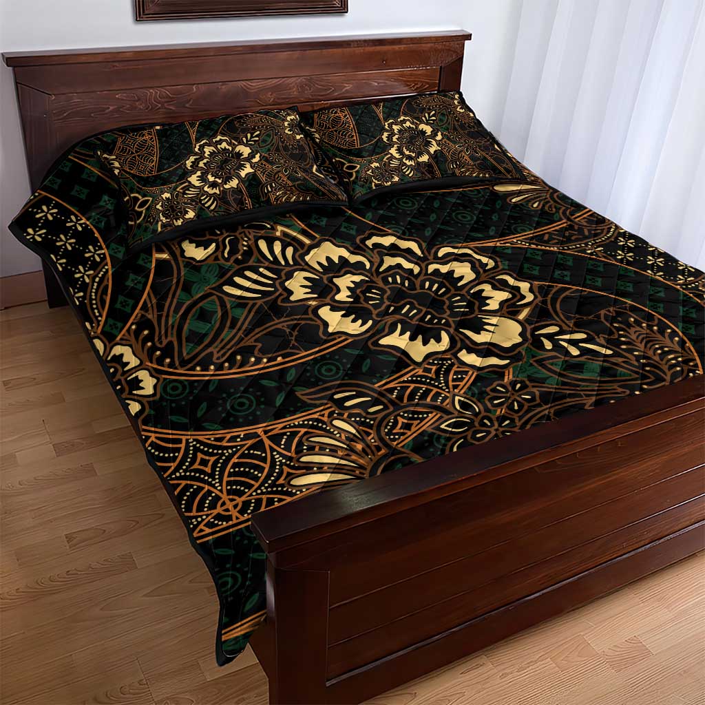 Indonesian Batik Pattern Vintage Brown Quilt Bed Set
