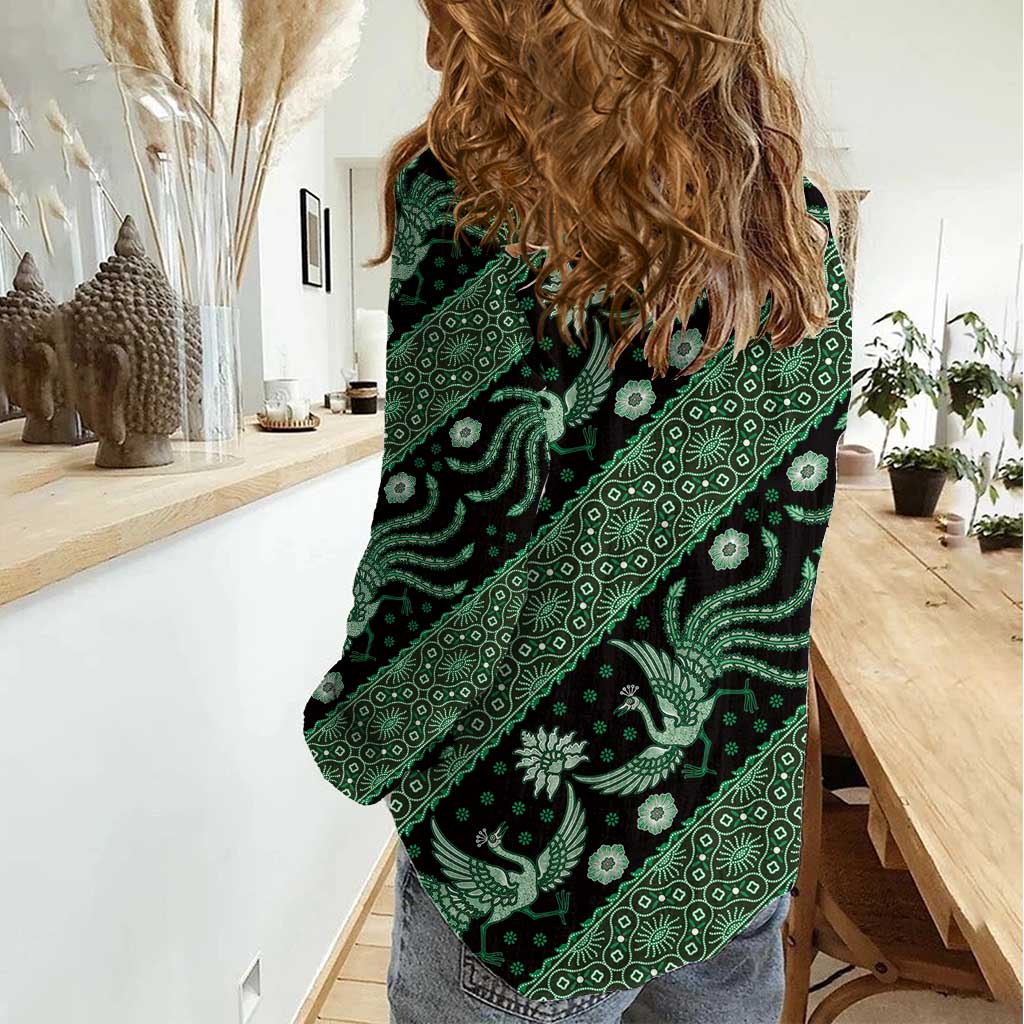 Indonesia Batik Pattern Women Casual Shirt Green Version