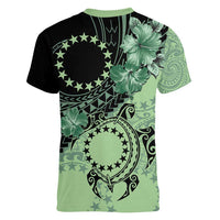 Cook Islands Turtle Women V-Neck T-Shirt Stars and Hibiscus - Green
