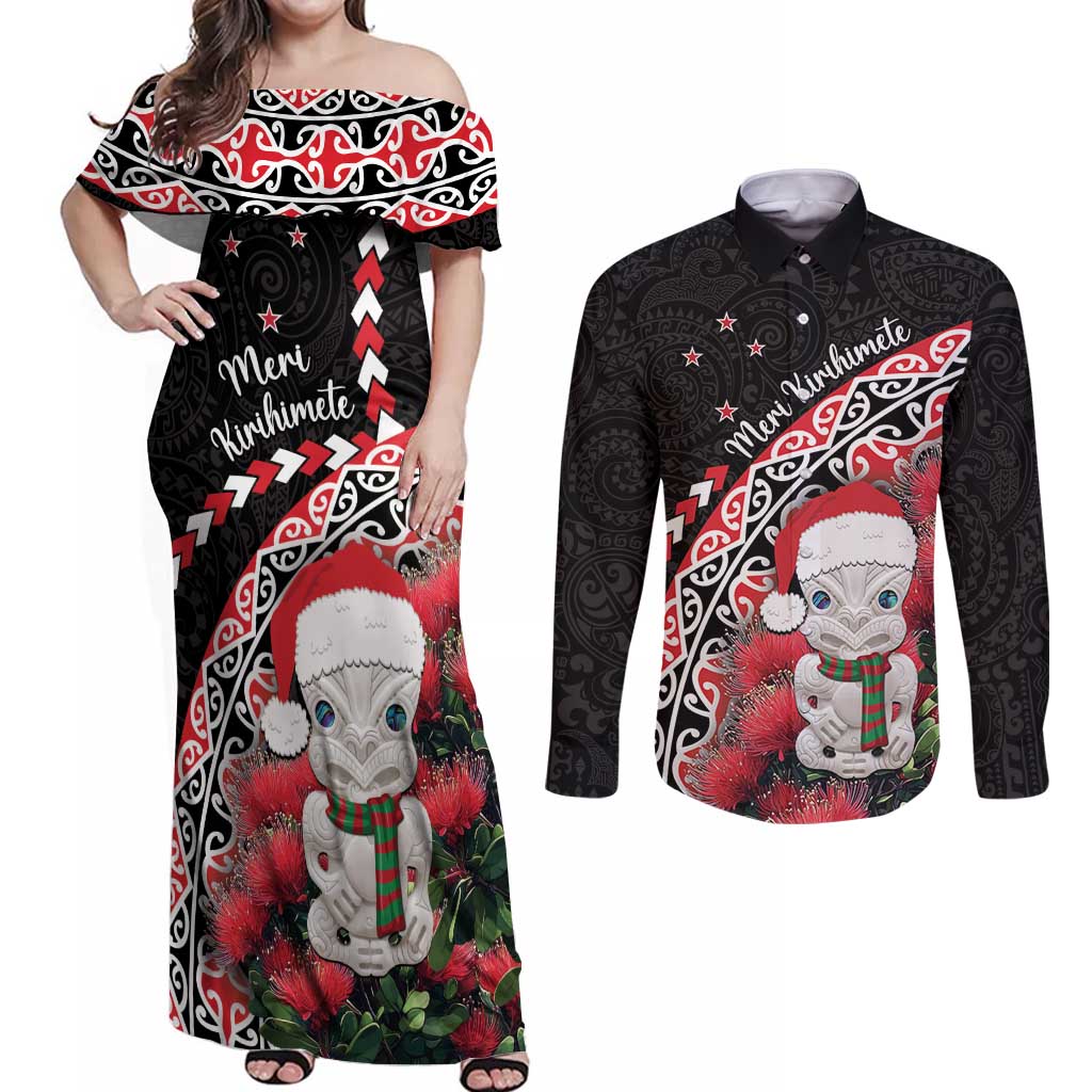 New Zealand Christmas Meri Kirihimete Couples Matching Off Shoulder Maxi Dress and Long Sleeve Button Shirt Santa Hei Tiki Pohutukawa LT01 Black - Polynesian Pride