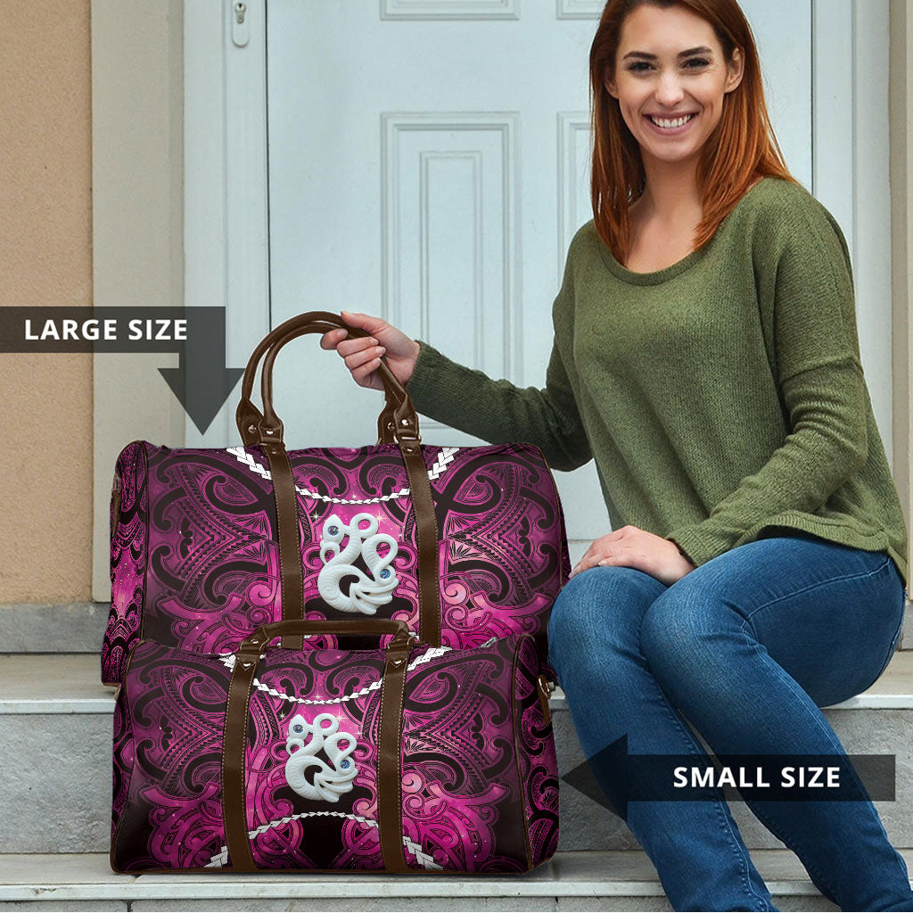 Maori Matariki Manaia Mawhero Travel Bag Maori Kowhaiwhai Pattern Galaxy