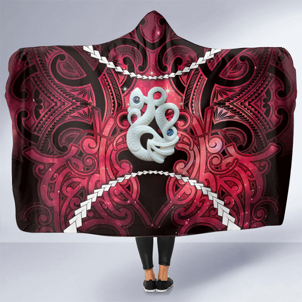 Maori Matariki Manaia Whero Hooded Blanket Maori Kowhaiwhai Pattern Galaxy