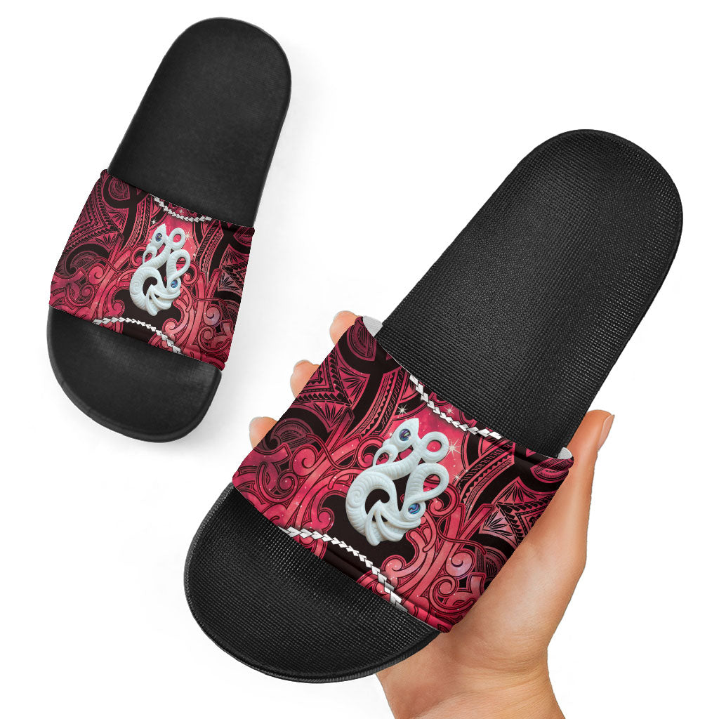 Maori Matariki Manaia Whero Slide Sandals Maori Kowhaiwhai Pattern Galaxy