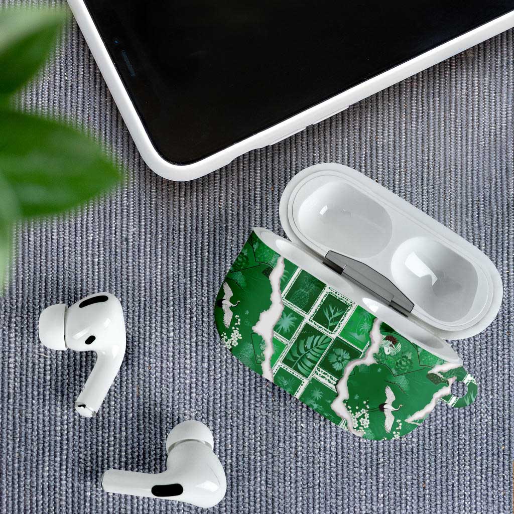 Hawaii Japanese Culture Green AirPods Case Spring Cranes Aloha Pattern