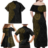 Niue Polynesian Hiapo Tattoo Art Family Matching Off Shoulder Maxi Dress and Hawaiian Shirt Half Style Black Gold Color LT03 - Polynesian Pride