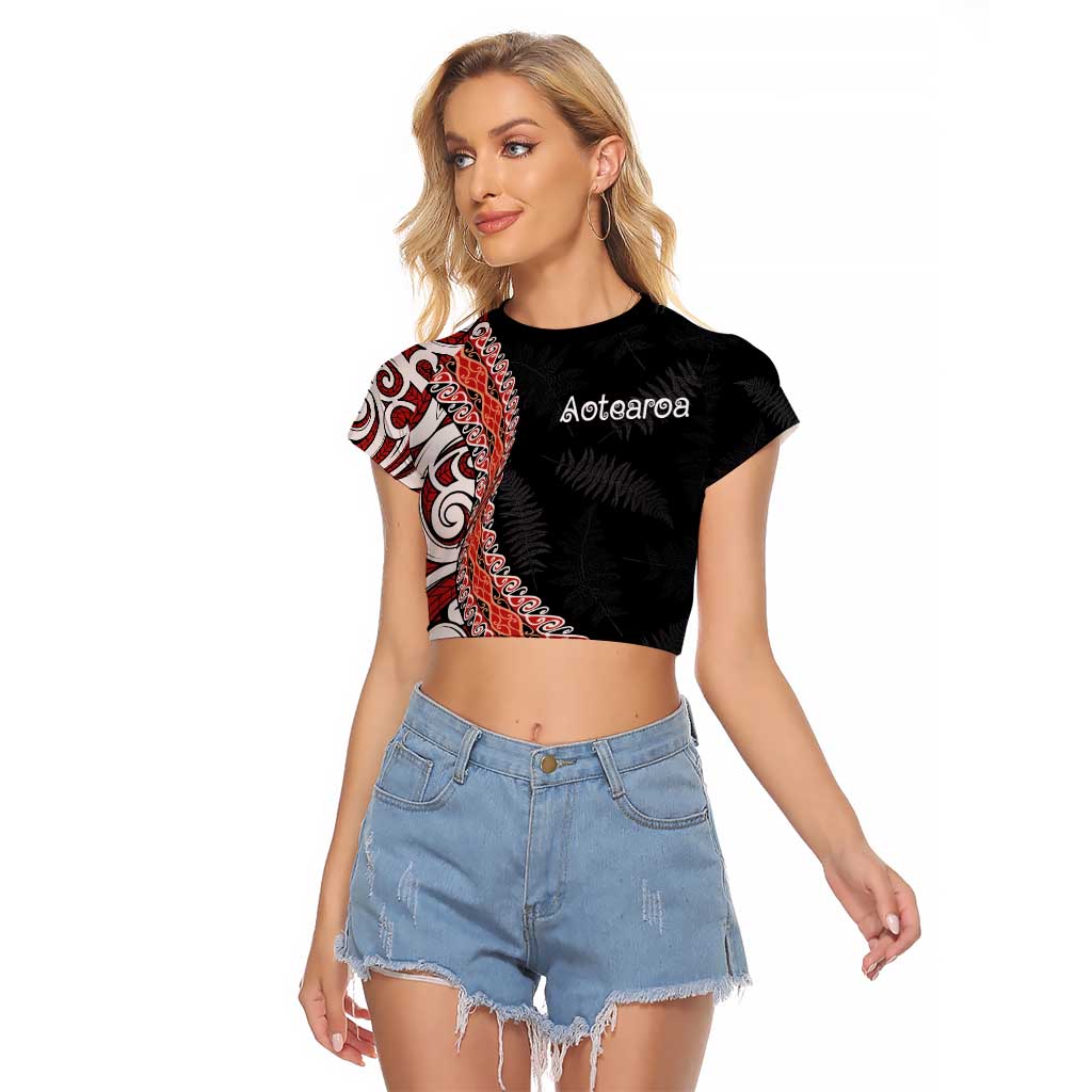 Aotearoa Maori Stylized Koru - Silver Ferns Raglan Cropped T Shirt