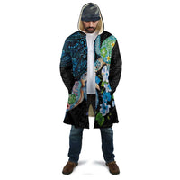 Hawaiian Couple Turtles Honi Cloak Polynesian Art Motifs and Hibiscus Black Blue Color - Polynesian Pride