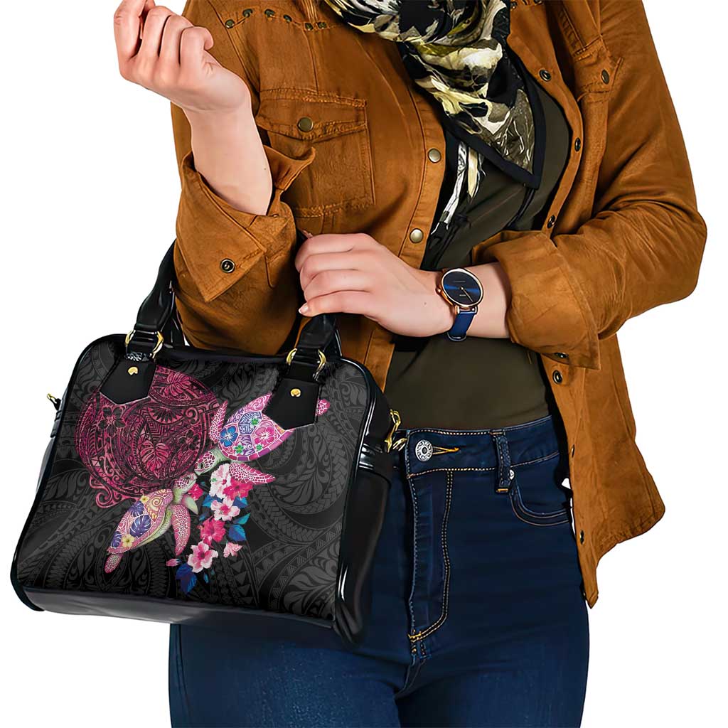 Hawaiian Couple Turtles Honi Shoulder Handbag Polynesian Art Motifs and Hibiscus Black Red Color - Polynesian Pride