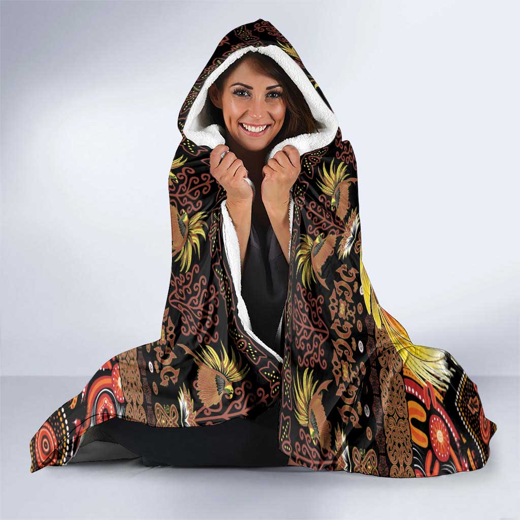 Australia and Papua New Guinea Together Hooded Blanket Kangaroo Aboriginal Art and Bird-of-paradise Oro Tribal Motifs LT03 - Polynesian Pride